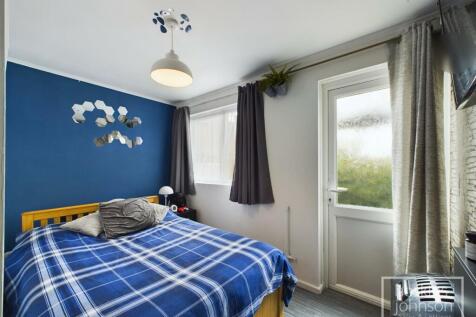 Home Office/Bedroom 4
