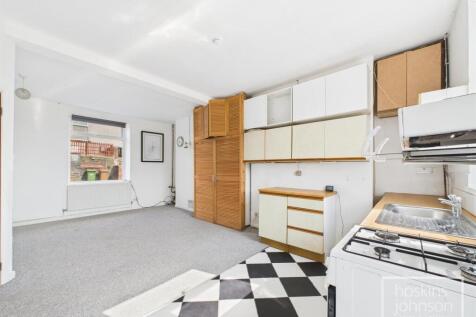 Lounge/Kitchen