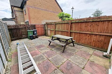 Garden &amp; Parking