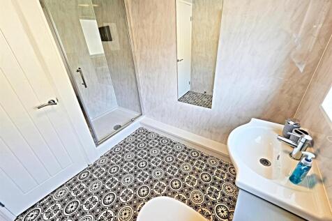 Shower Room/WC