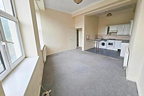 Living/Kitchen