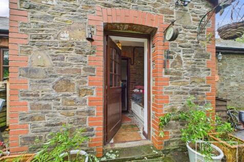 Entrance Porch