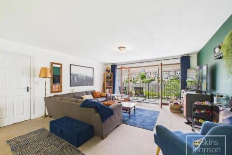 Open plan living/kitchen/diner
