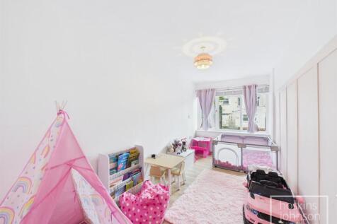 Sitting Room/Bedroom