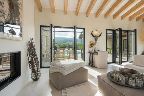 Santa Eugenia-9.jpg