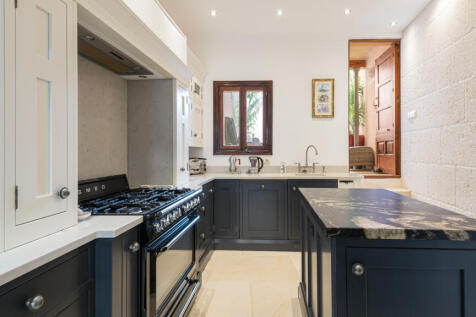 Calvia-6.jpg