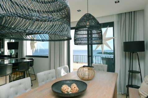 apartment-for-sale-front-line-illetas-31.jpg