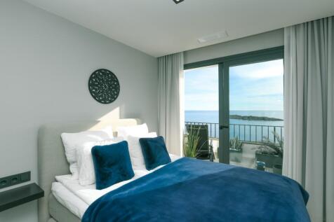 apartment-for-sale-front-line-illetas-22.jpg