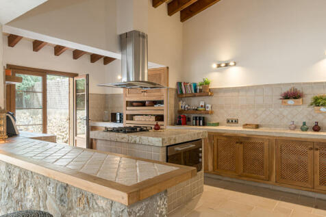 Calvia-3.jpg