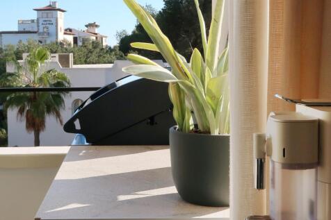 REI1101-Modern-high-end-apartment-with-sea-view...