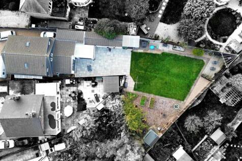 dji_fly_20251021_170610_418_1761062802411_photo_op