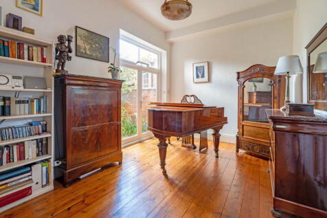 Property Image 5