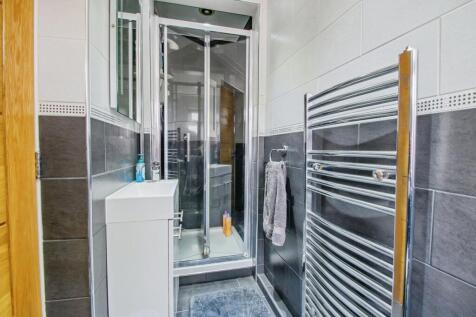 Wc/Shower Room Gf