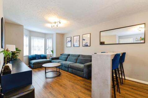Lounge/Kitchen