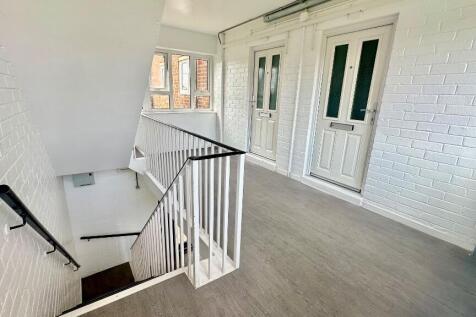 Entrance 1st Floor
