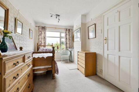 Bressey Grove E18