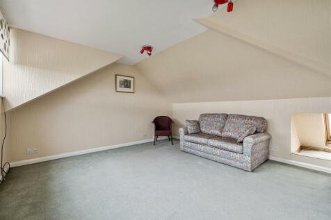 Bressey Grove E18
