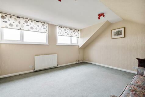 Bressey Grove E18