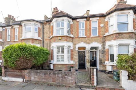 Ashford Road E18