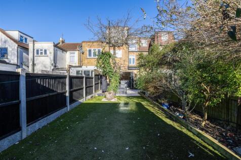 Violet Road, E18