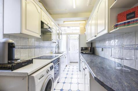 St. Barnabas Road, IG8