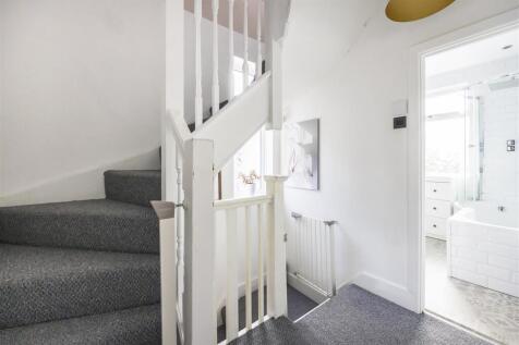 St. Barnabas Road, IG8