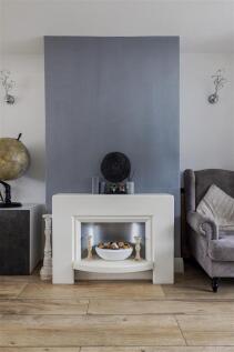 Fullwell Road, IG5