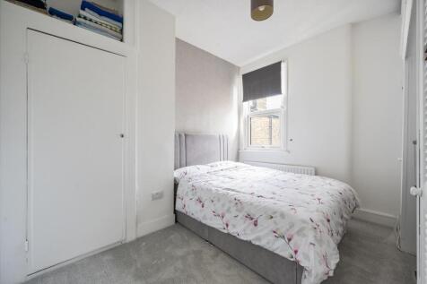 Wynndale Road, E18