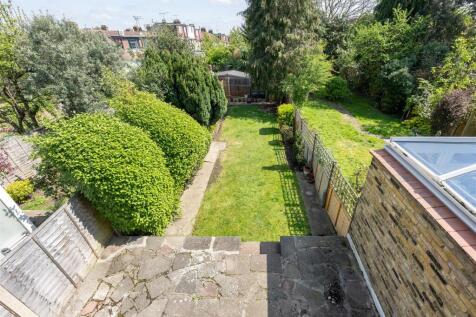 Wynndale Road, E18