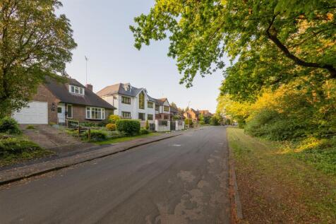 Brook Way, IG7