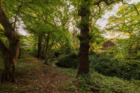Brook Way, IG7