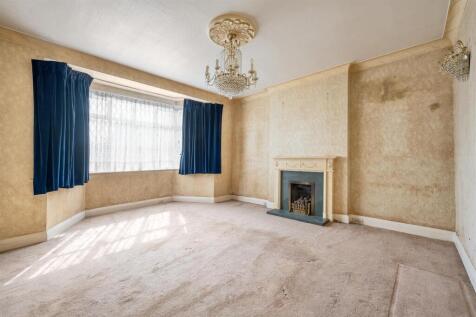 Hermitage Close, E18