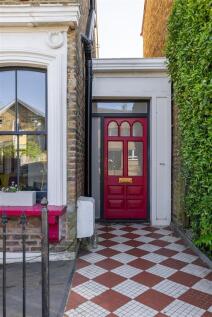 Princes Road, IG9