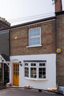 Gladstone Road, IG9