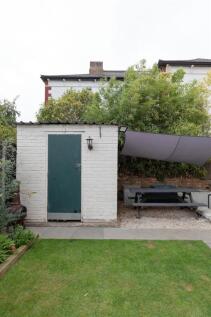 Stanley Road, E18