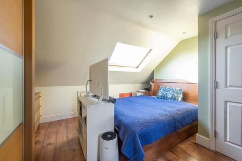 Grenville Gardens, IG8