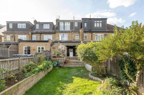 Grenville Gardens, IG8