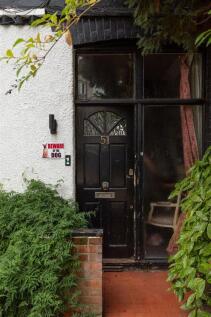 St. Albans Crescent, IG8