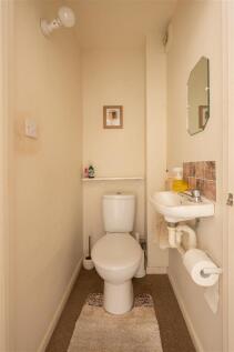 Sherwood Avenue, E18