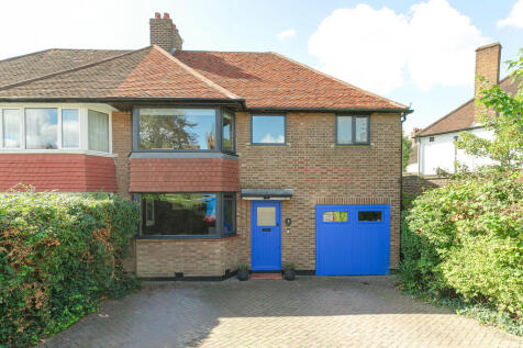 63 Auckland Road,...