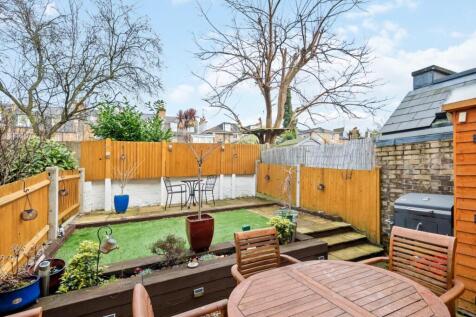 Brading Terrace 17 Ph10.jpg
