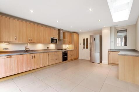 51 St Albans Avenue Ph6.jpg
