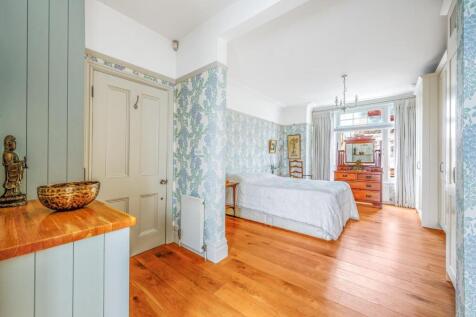5 Lonsdale Road-19.jpg