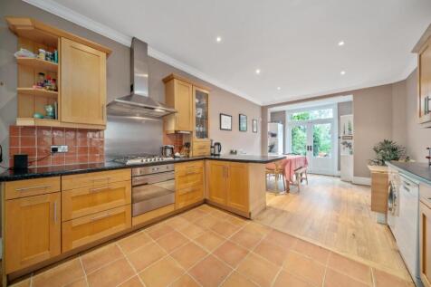 Grantham Road 26 W4 Ph14.jpg