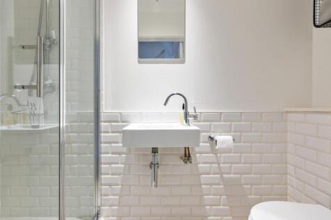 27 Bath Road Ph13.jpg