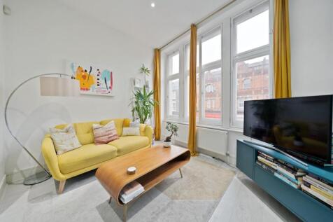 Chiswick High Road Flat 4 W4 Ph10.jpg