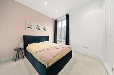 Chiswick High Road Flat 4 W4 Ph7.jpg