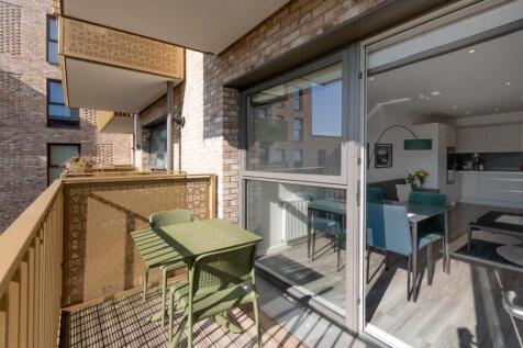 F12 5 Selbourne Avenue Ph8.jpg