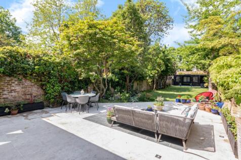 149 Castelnau Ph5.jpg