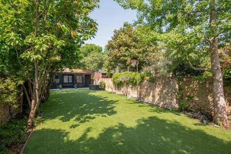 149 Castelnau Ph9.jpg